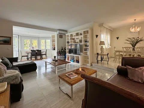 Villa in Manantiales with Guest Apartment thumbnail 14