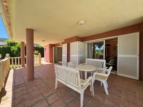 Villa in Manantiales with Mature Gardens thumbnail 15