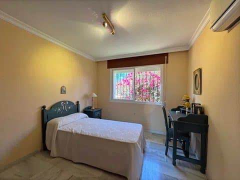 Villa in Manantiales with Mature Gardens thumbnail 26