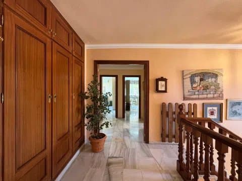 Villa in Manantiales with Mature Gardens thumbnail 28