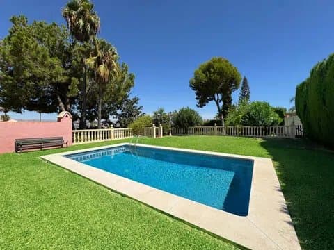 Villa in Manantiales with Mature Gardens thumbnail 6