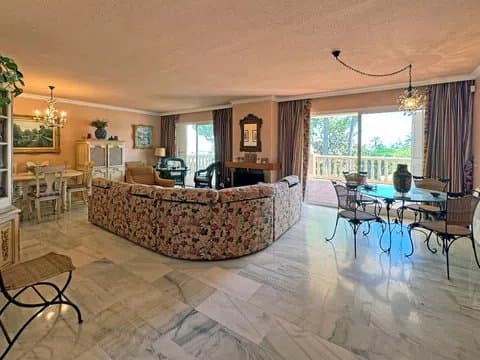 Villa in Manantiales with Mature Gardens thumbnail 10