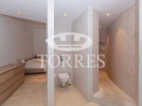 Historic Townhouse in Centro with Plaza Views thumbnail 11