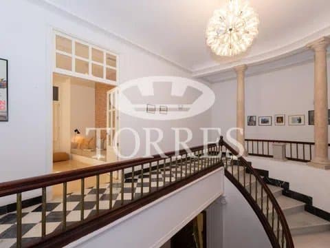 Historic Townhouse in Centro with Plaza Views thumbnail 14