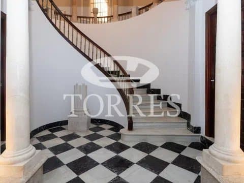 Historic Townhouse in Centro with Plaza Views thumbnail 15