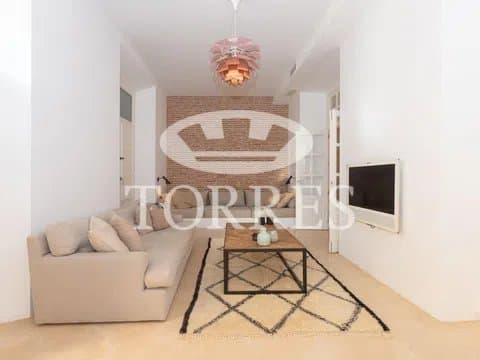 Historic Townhouse in Centro with Plaza Views thumbnail 28