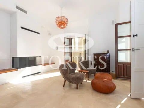 Historic Townhouse in Centro with Plaza Views thumbnail 7