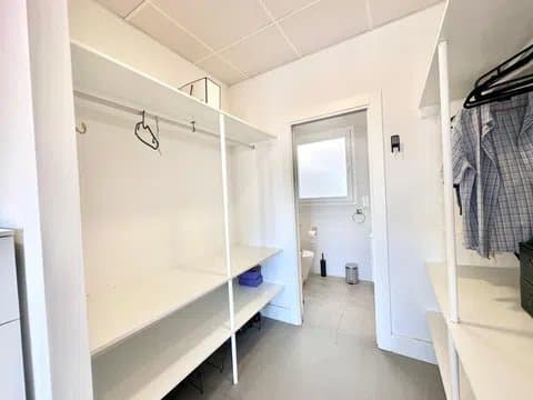 Penthouse on Calle Granados with wraparound terrace thumbnail 16