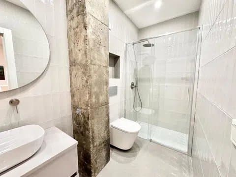 Penthouse on Calle Granados with wraparound terrace thumbnail 18