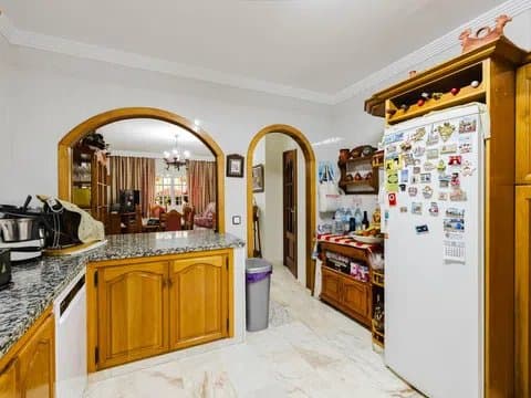 Chalet in Arroyo de la Miel with Three Levels thumbnail 11