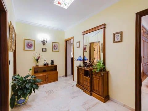 Chalet in Arroyo de la Miel with Three Levels thumbnail 13