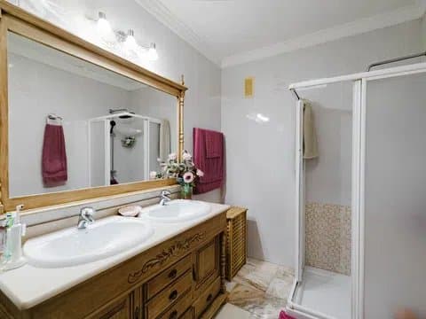 Chalet in Arroyo de la Miel with Three Levels thumbnail 19