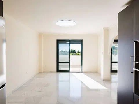 Penthouse in Arroyo de la Miel with Master Suite thumbnail 17