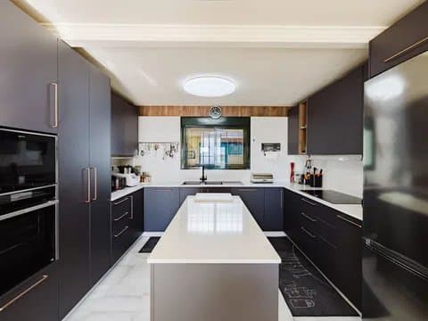 Penthouse in Arroyo de la Miel with Master Suite thumbnail 18