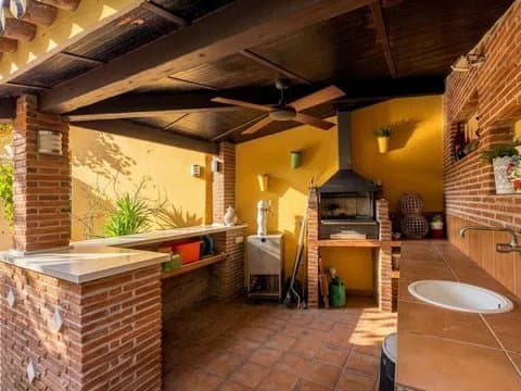 Chalet in Nueva Torrequebrada with Golf Views thumbnail 5