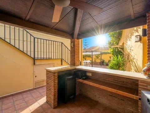 Chalet in Nueva Torrequebrada with Golf Views thumbnail 6