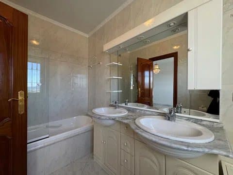 Villa in Capellanía with Semi-Basement Guest Space thumbnail 20